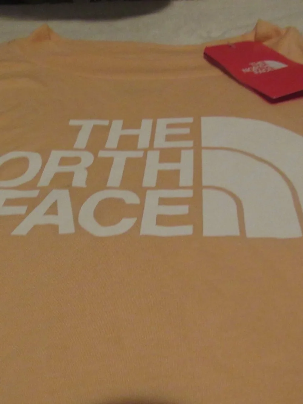 North Face Peach Crop Top NWT - Picture 2 of 5